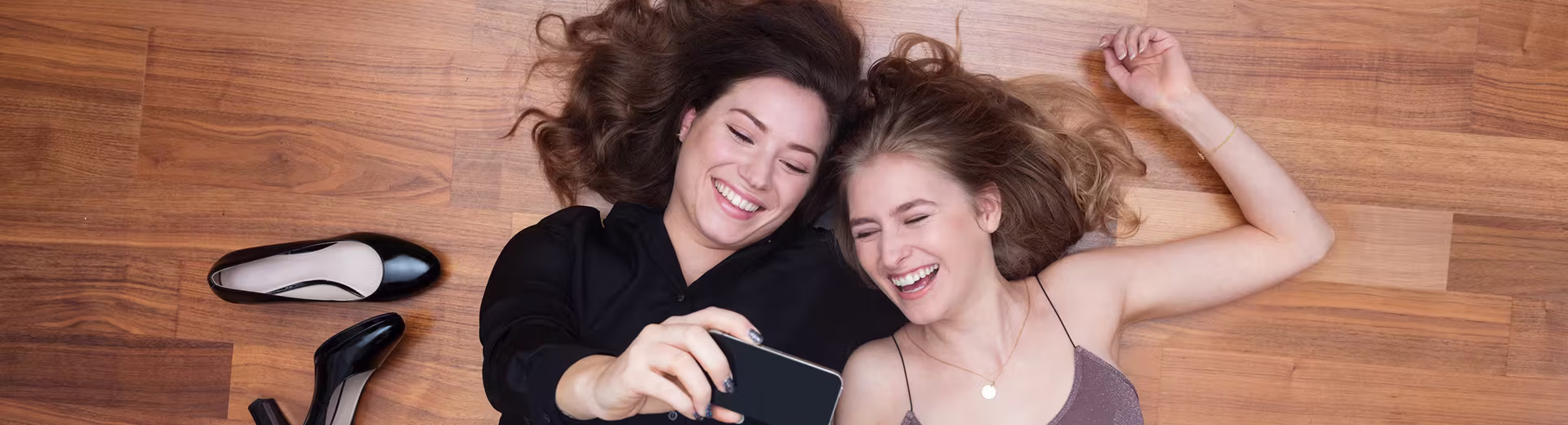 Social media a wydatki impulsywne: narastający problem finansowy przed Black Friday
